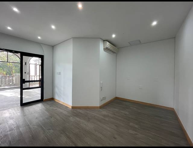 489M² OFFICE TO LET IN SANDTON CENTRAL